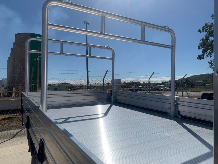 2025 Isuzu  NPR 45/65-175 MT D28 TRADE TRADEPACK Tray Image 13