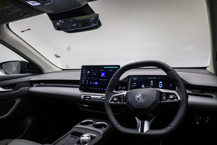 2026 MG MGS5 EV Essence 62 SUV Image 3