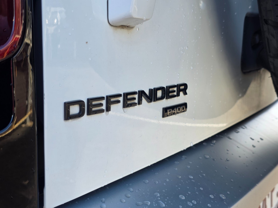 2020 MY21 Land Rover Defender L663 110 D300 SE SUV Image 17