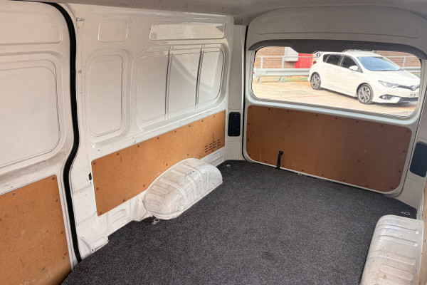 2021 Toyota HiAce GDH300R  Crew Van Image 8