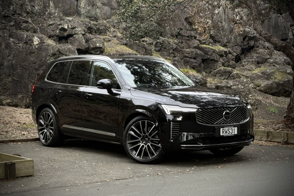 2026 Volvo XC90 L Series Ultra B5 Bright SUV