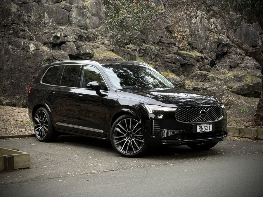 2026 Volvo XC90 L Series Ultra B5 Bright SUV Image 1