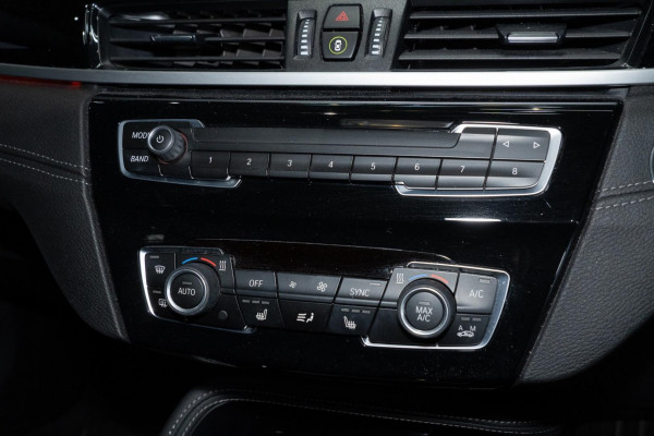 2021 BMW X1 F48 LCI sDrive20i SUV image 13