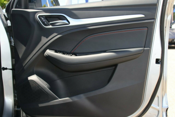 2024 MG ZST S13 Essence SUV Image 5