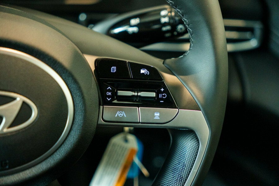 2025 Hyundai i30 CN7.V2 Hybrid Sedan Image 11