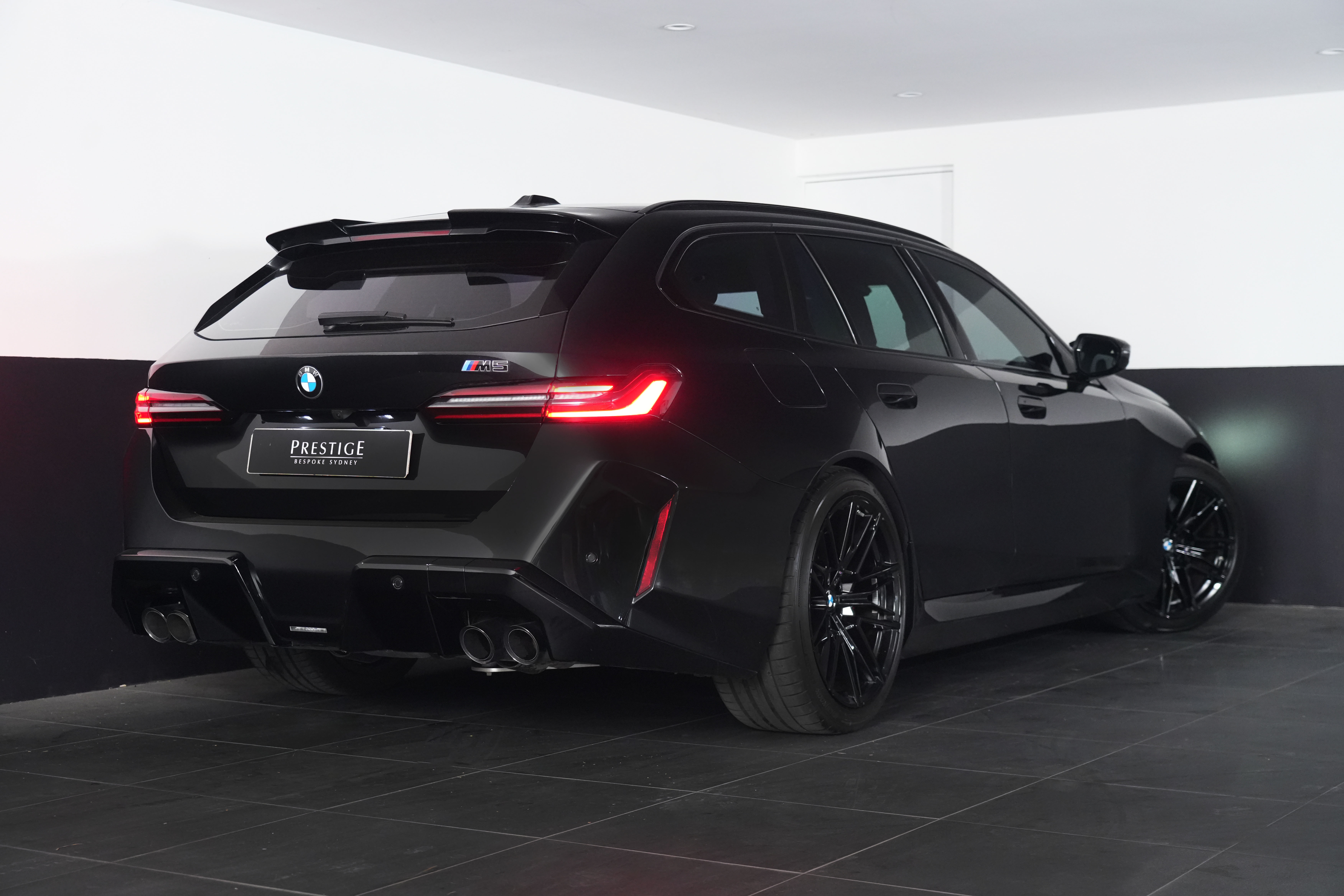 2025 BMW M5 Touring SUV Image 26