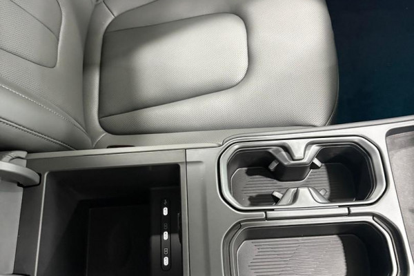 2026 Hyundai ELEXIO OE1.V1 Elite SUV Image 28