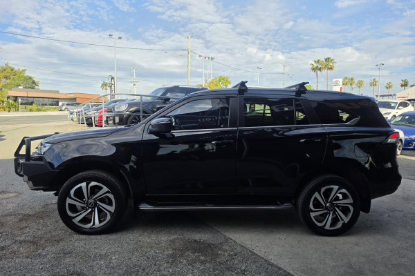 2021 Isuzu MU-X RJ LS-T SUV Image 10