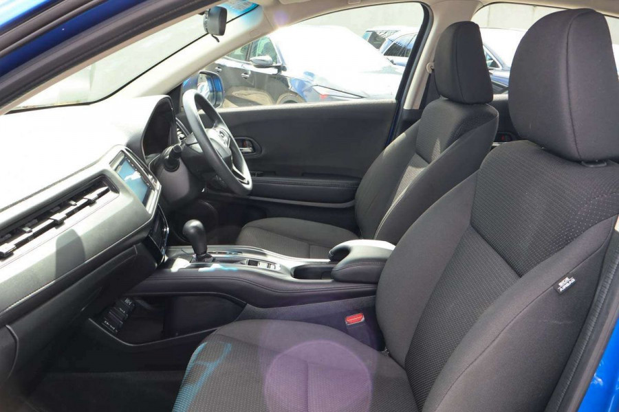 2021 Honda HR-V  VTi SUV Image 8