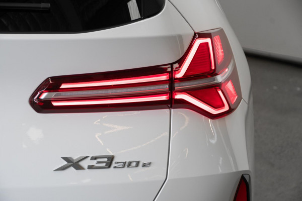 2026 BMW X3 G45 30e xDrive SUV image 23