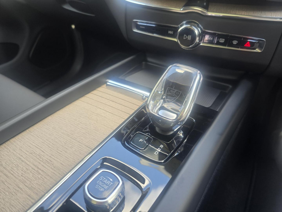 2026 Volvo XC60 UZ Plus B5 Bright SUV Image 17