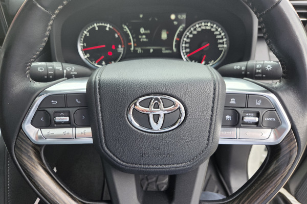 2024 Toyota LandCruiser FJA300R VX SUV Image 26