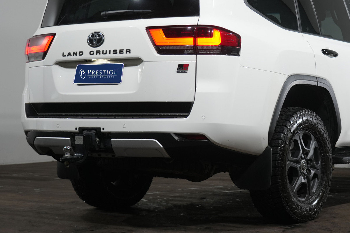 2023 Toyota LandCruiser Lc300 Gr-S (4x4) SUV