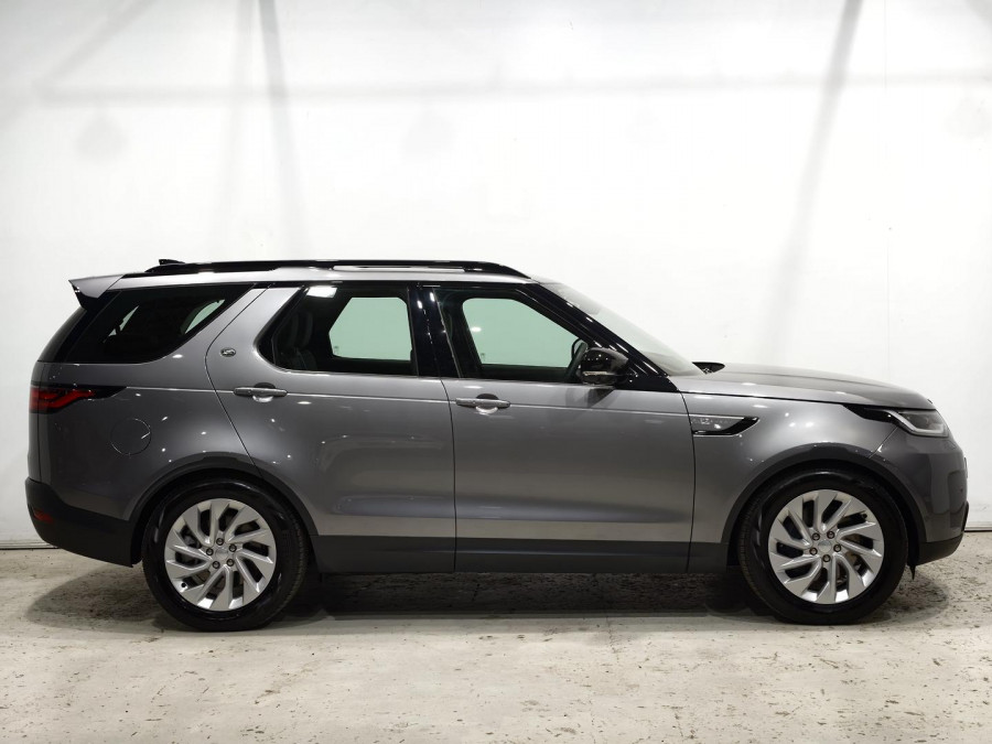 2025 Land Rover Discovery Series 5 D350 S SUV Image 5