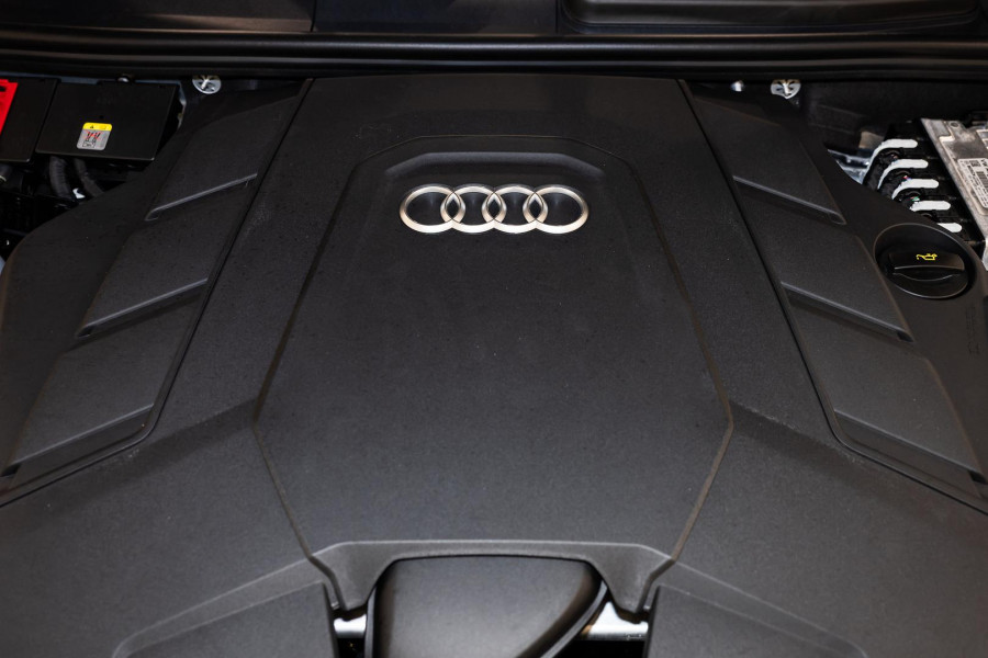 2026 Audi Q7 4M TFSI 250kW S line SUV