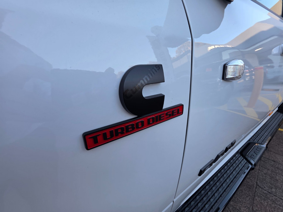 2026 Ram 2500 DJ Laramie Dual Cab Image 11