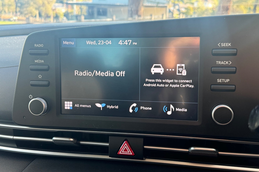 2024 Hyundai i30 CN7.V2 Hybrid Sedan Image 17