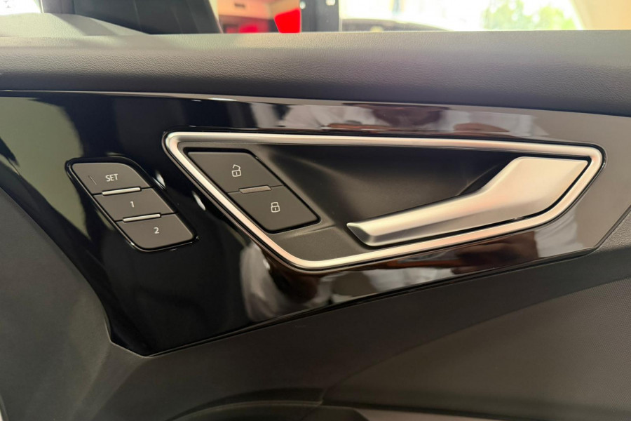 2025 Audi Q4 e-tron F4 45 SUV