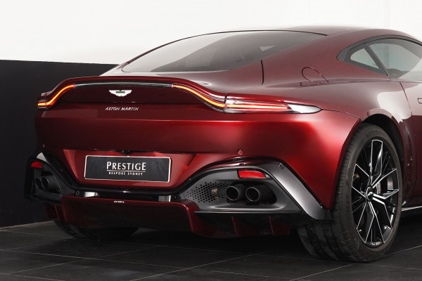 2022 Aston Martin Vantage  Coupe Image 21