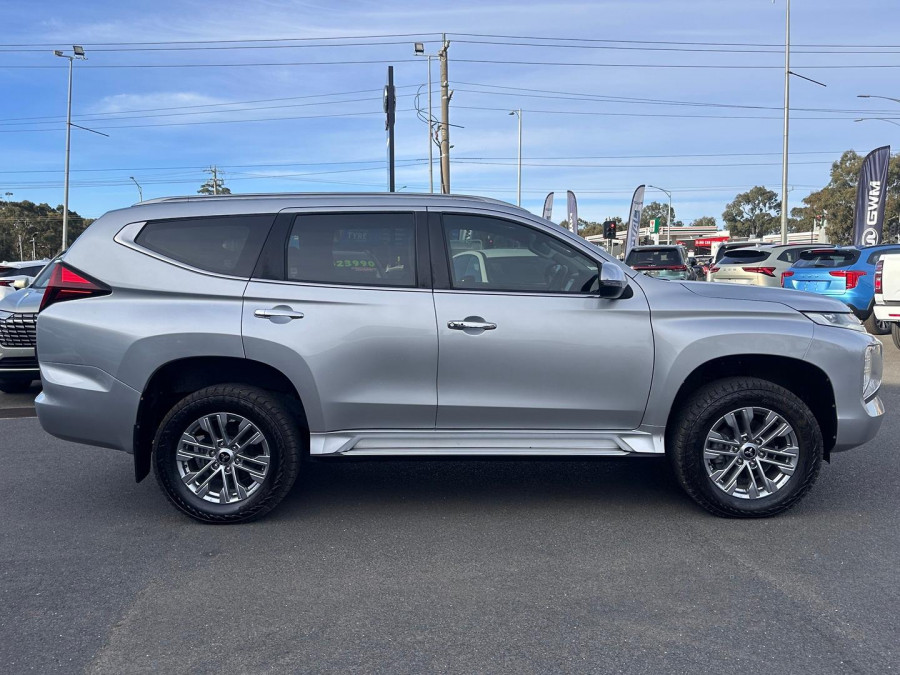 2020 Mitsubishi Pajero Sport QF GLX SUV Image 11