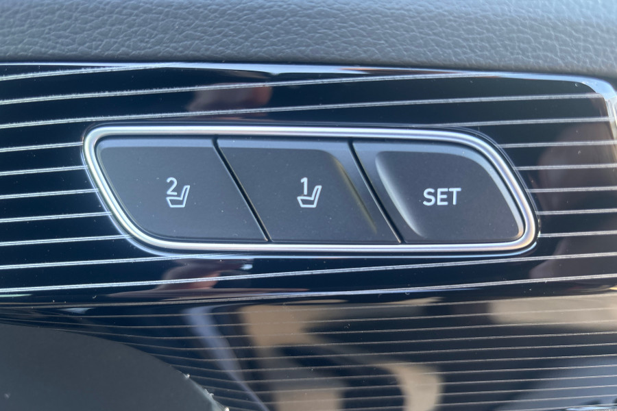 2025 Hyundai Palisade LX2.V5 Calligraphy Black Ink SUV Image 13