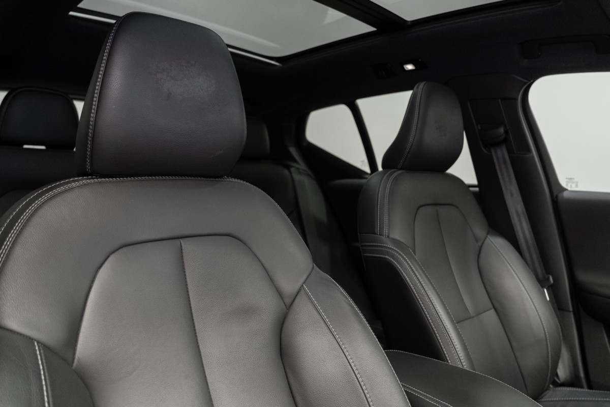 2022 Volvo Xc40 Recharge Pure Electric (Awd) SUV Image 4