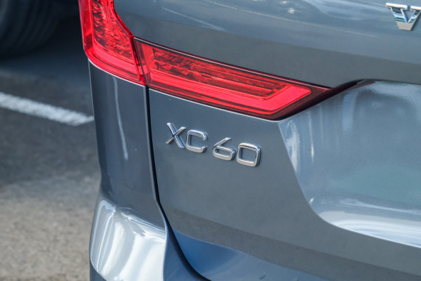 2020 Volvo XC60 UZ T5 SUV image 20