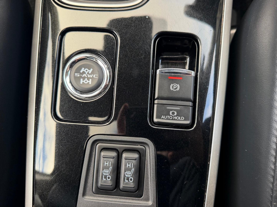2020 MY21 Mitsubishi Outlander ZL Exceed SUV Image 17