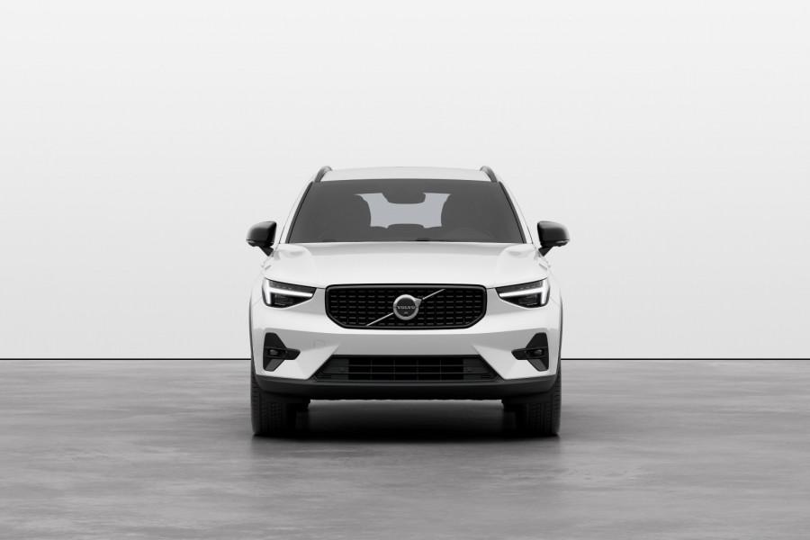 2026 MY25 Volvo XC40 XZ Ultra B4 Dark SUV