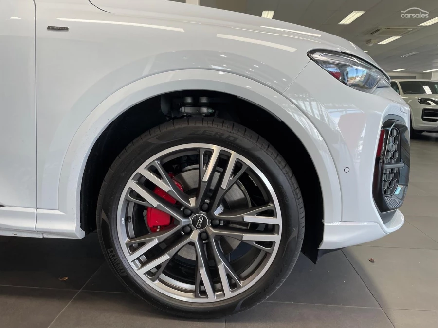 2026 MY25 Audi Q5 GU e-hybrid 270kW Hatch Image 10