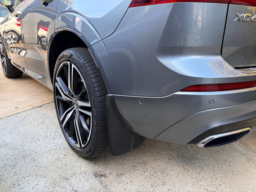 2020 Volvo XC60 UZ T6 R-Design SUV Image 17