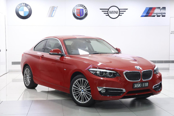 BMW 2 Series 220i Luxury Line F22