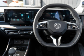2025 MG HS AS33 Essence SUV