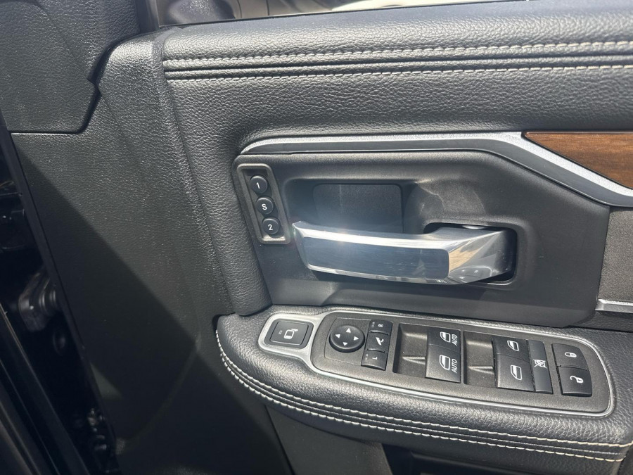 2022 Ram 2500 DJ Laramie Ute Image 14