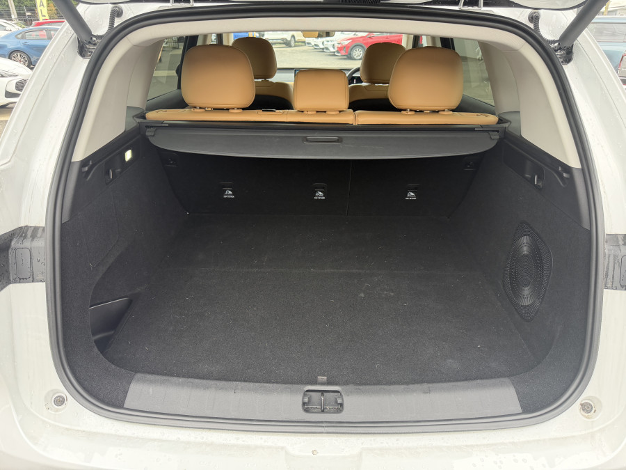 2025 Leapmotor C10 B11 REEV Ultra Hybrid Design Wagon Image 8