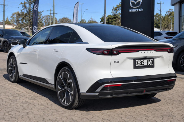 2026 Mazda 6e  GT Hatch Image 5