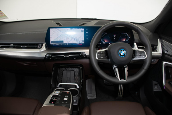 2024 BMW iX2 U10 eDrive20 M Sport SUV image 7