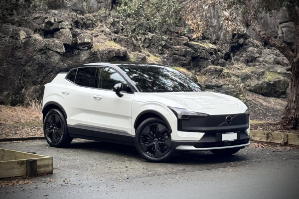2026 Volvo EX30 Cross Country  Ultra Twin Motor Performance SUV Image 1