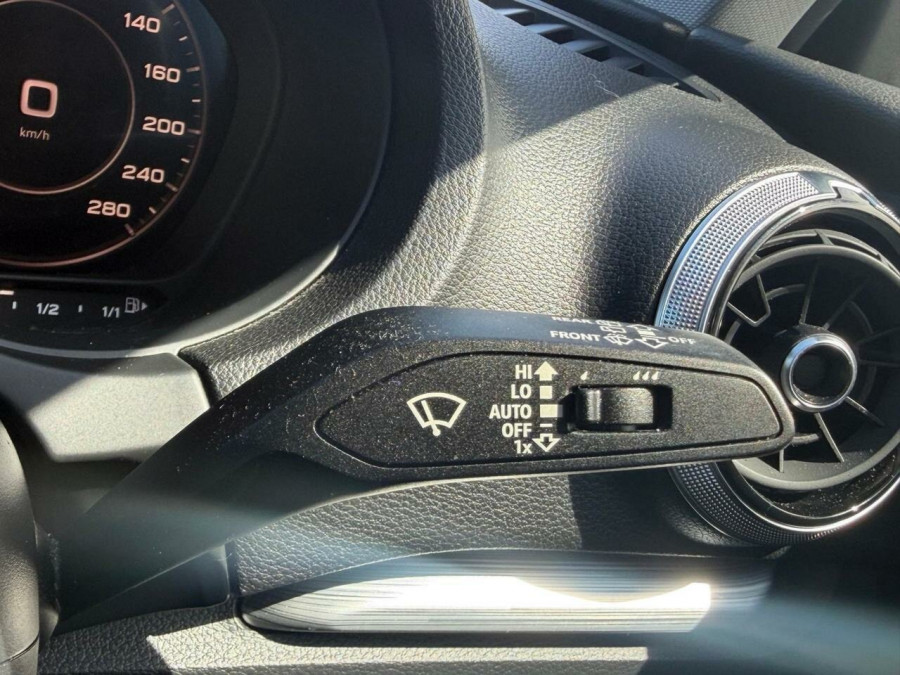 2020 Audi A3 8V 40 TFSI S line plus Hatch Image 11