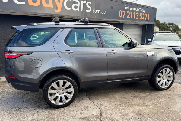 2018 Land Rover Discovery Series 5 HSE Luxury SUV Image 4