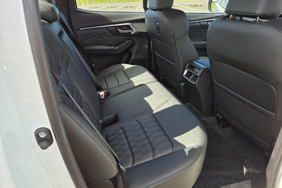 2025 Isuzu D-MAX SX Ute Image 10