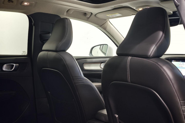 2025 Volvo XC40 XZ Plus B4 SUV Image 22