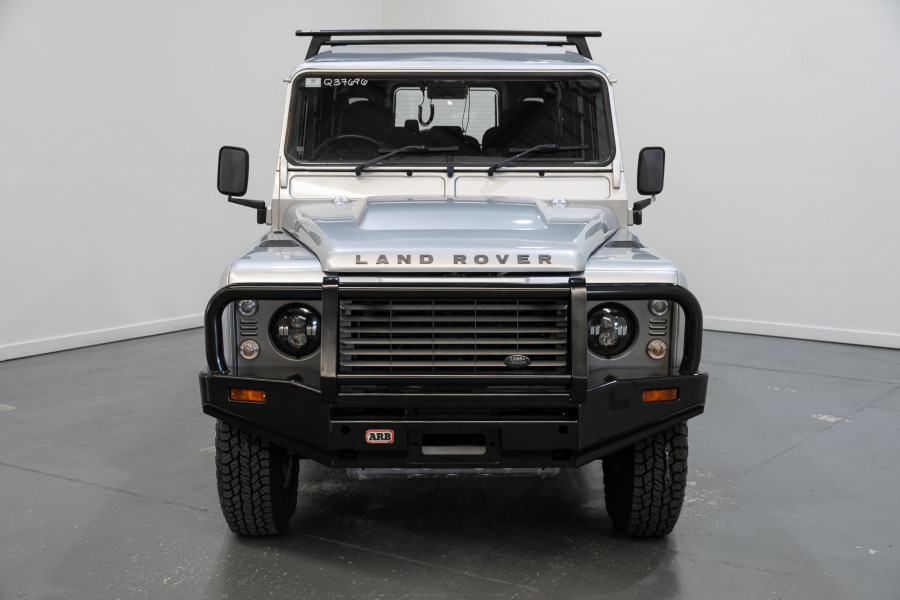 2013 Land Rover Defender 110 (4x4) SUV