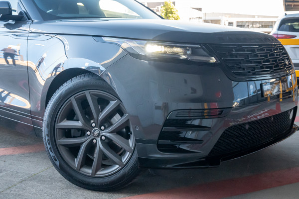 2026 Land Rover Range Rover Velar L560 P250 Dynamic SE SUV image 6