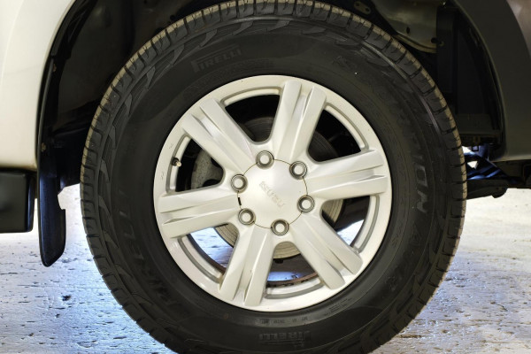 2014 Isuzu MU-X LS-T SUV Image 5