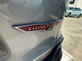 2021 Jeep Cherokee KL Trailhawk SUV image 6
