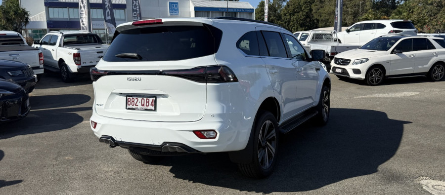 2025 MY25.5 Isuzu MU-X RJ LS-T SUV Image 9