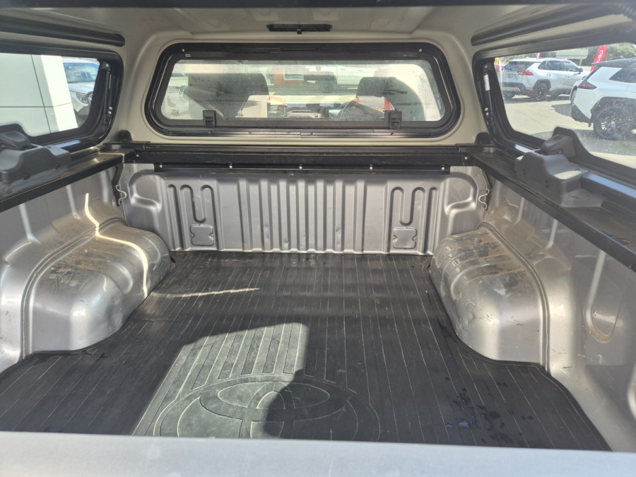 2018 Toyota HiLux  SR5 Double Cab Pick Up Image 30