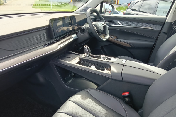 2026 MG QS Essence SUV Image 9