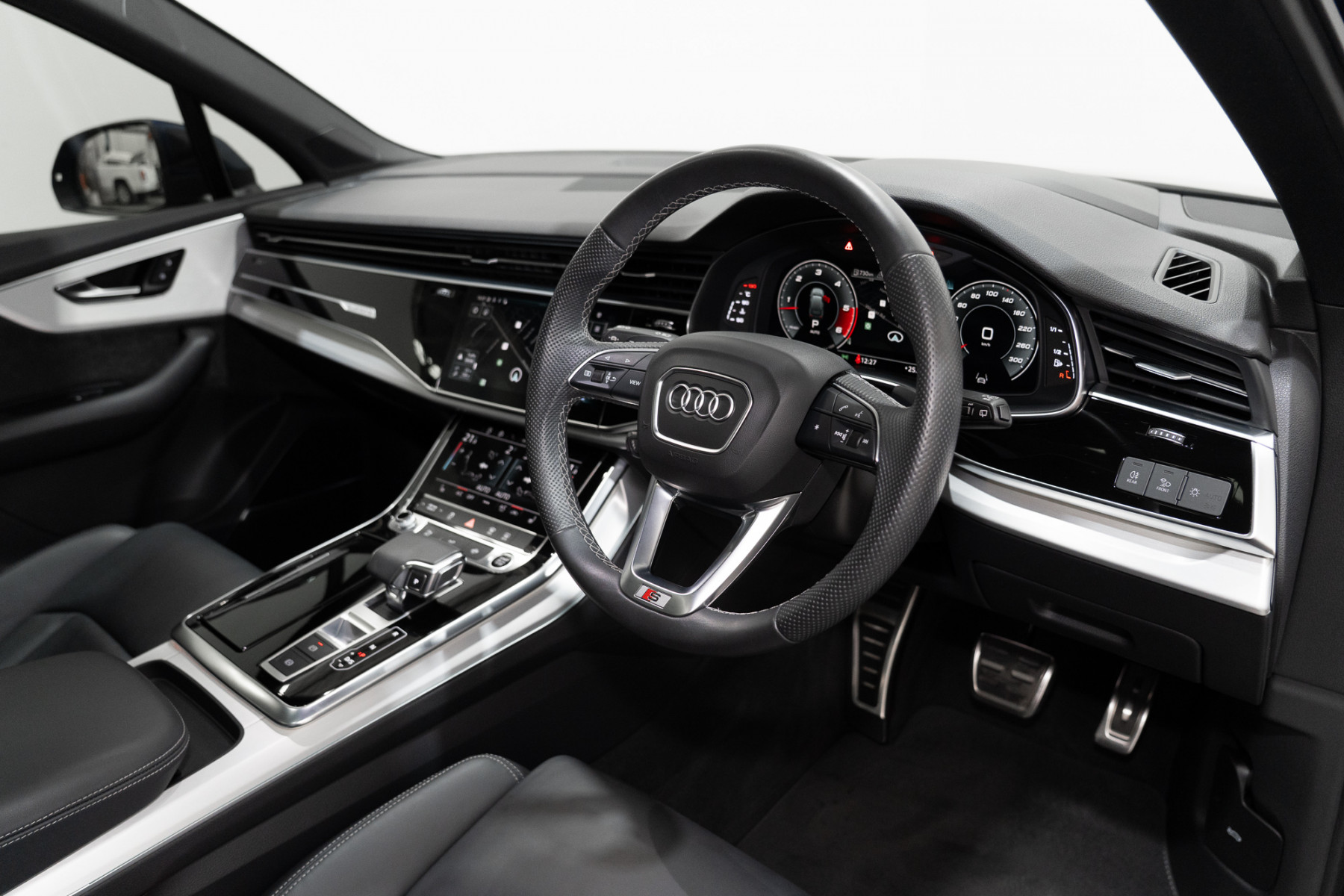 2021 Audi Q7 50 Tdi S Line Quattro Mhev SUV Image 15